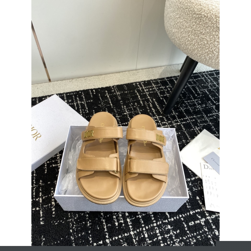Ch*el slippers
